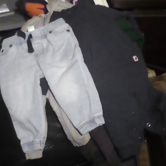 Carter's - Picture 4 of 4